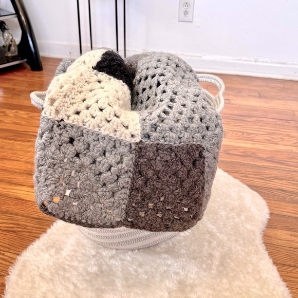 Crochet Gingham Plaid Granny Square Throw Blanket 100% Wool - Picture 5 of 6